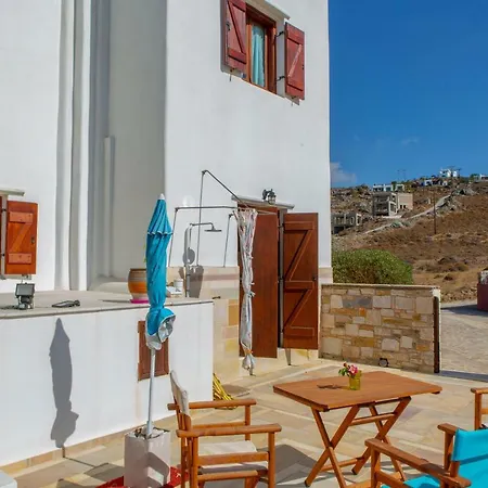 Quiet House At Mikri Vigla Naxos City