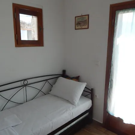 Holiday home Quiet House At Mikri Vigla *